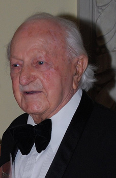 Maurice Raphaêl, founder of Executives International